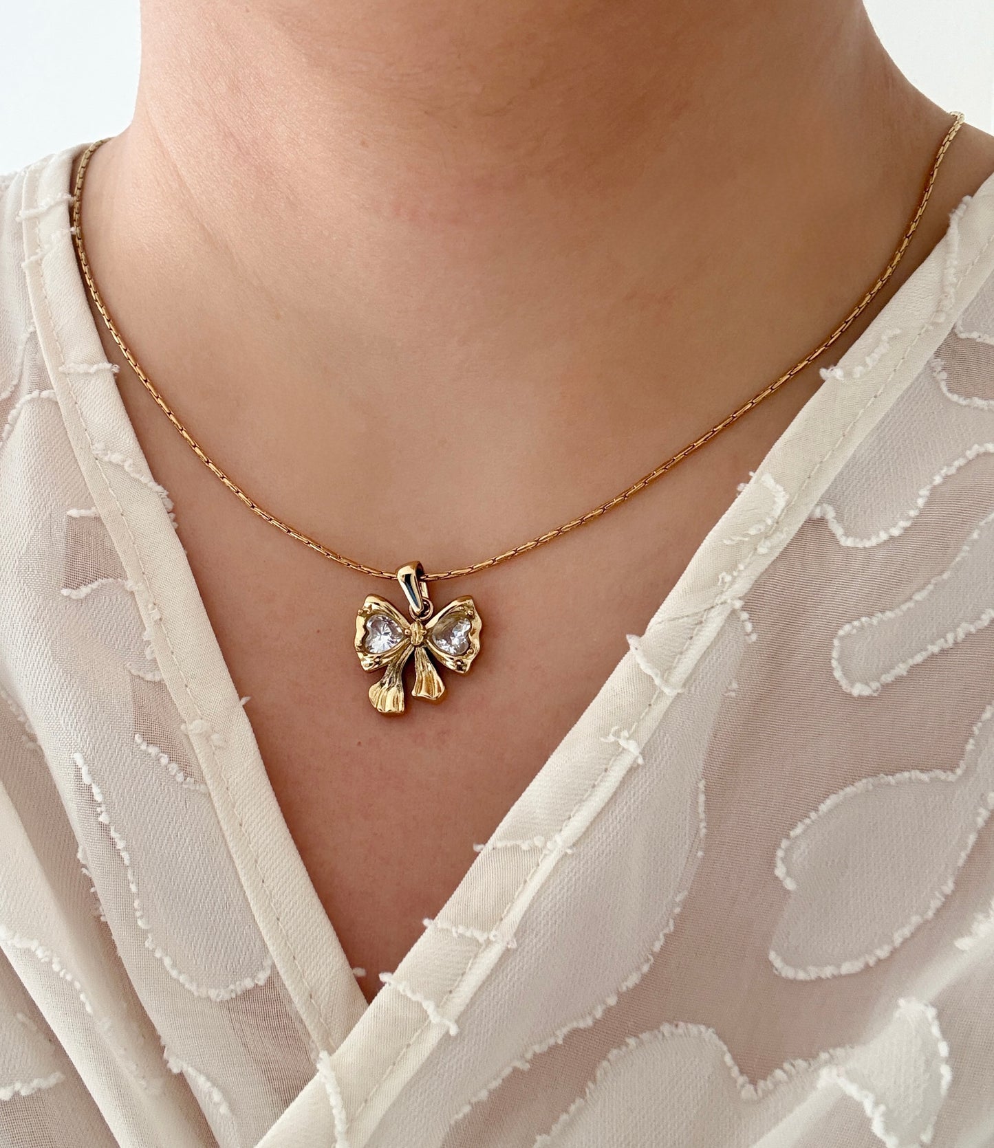 Sweet Bow Necklace