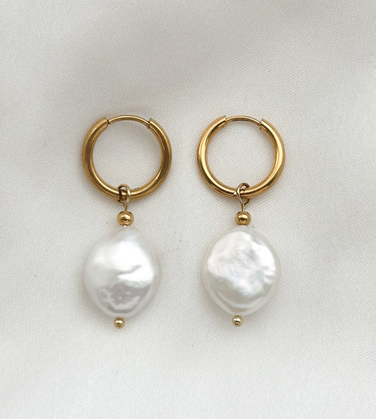 Vedrá Pearl Earrings