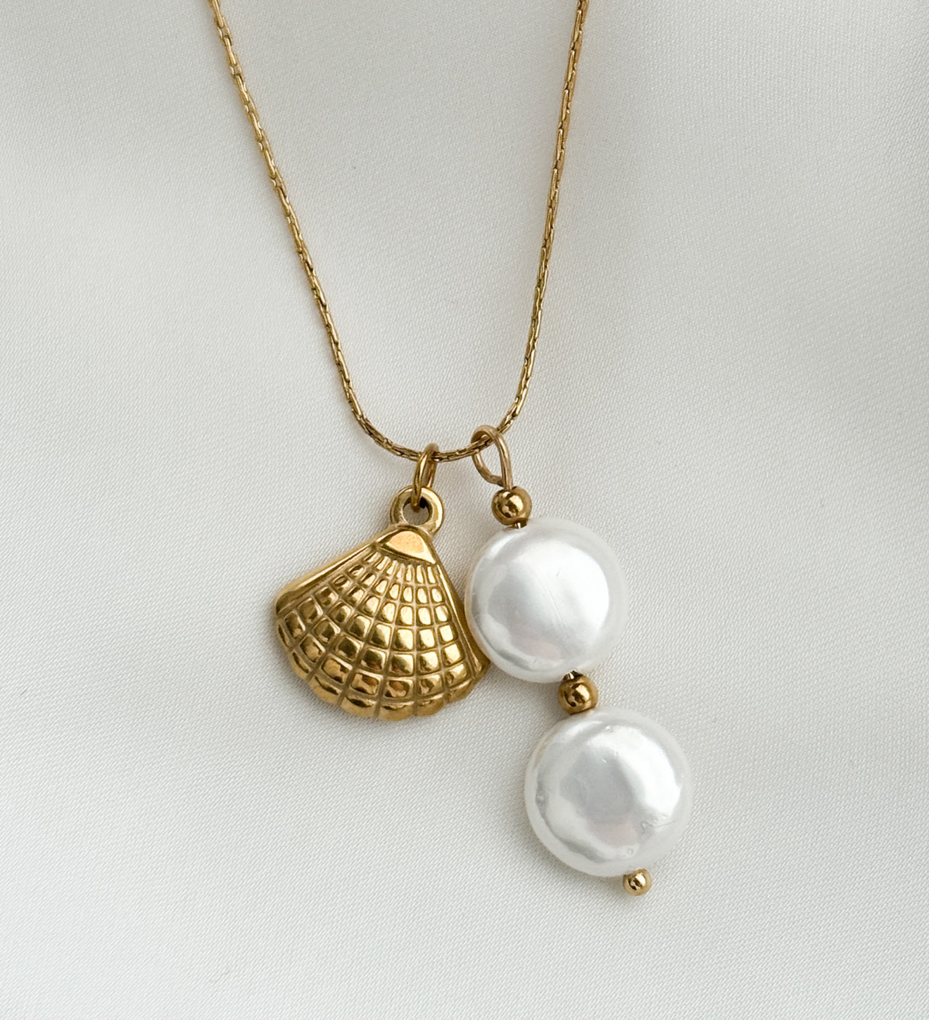 Illa Bonita Necklace