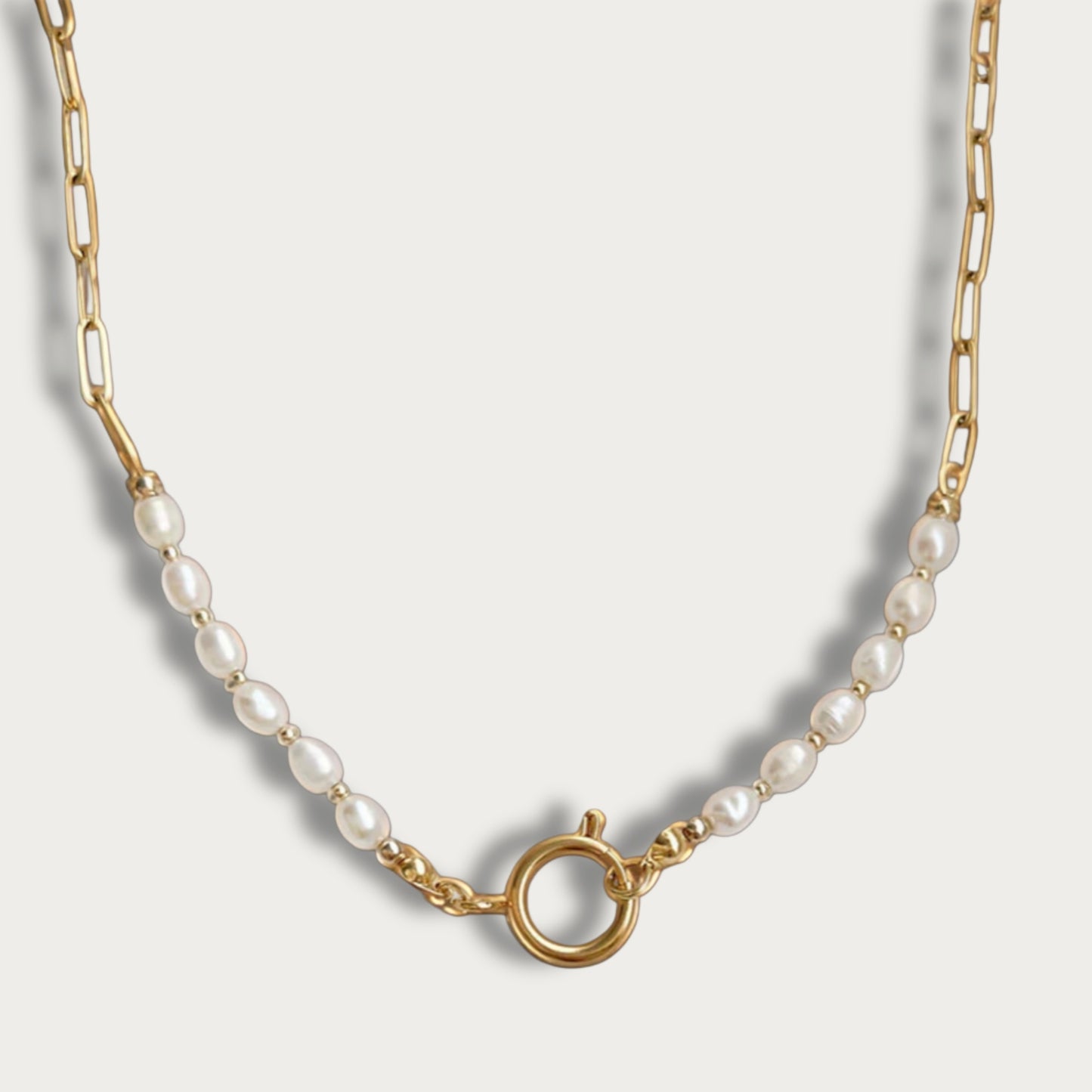 Lilie Pearl Necklace