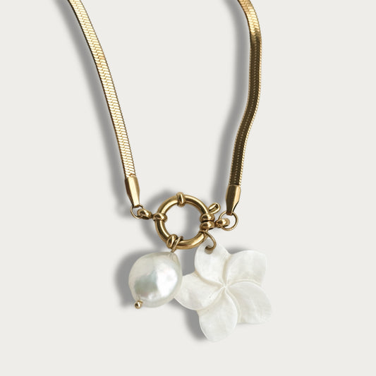 Isla Blanca Necklace