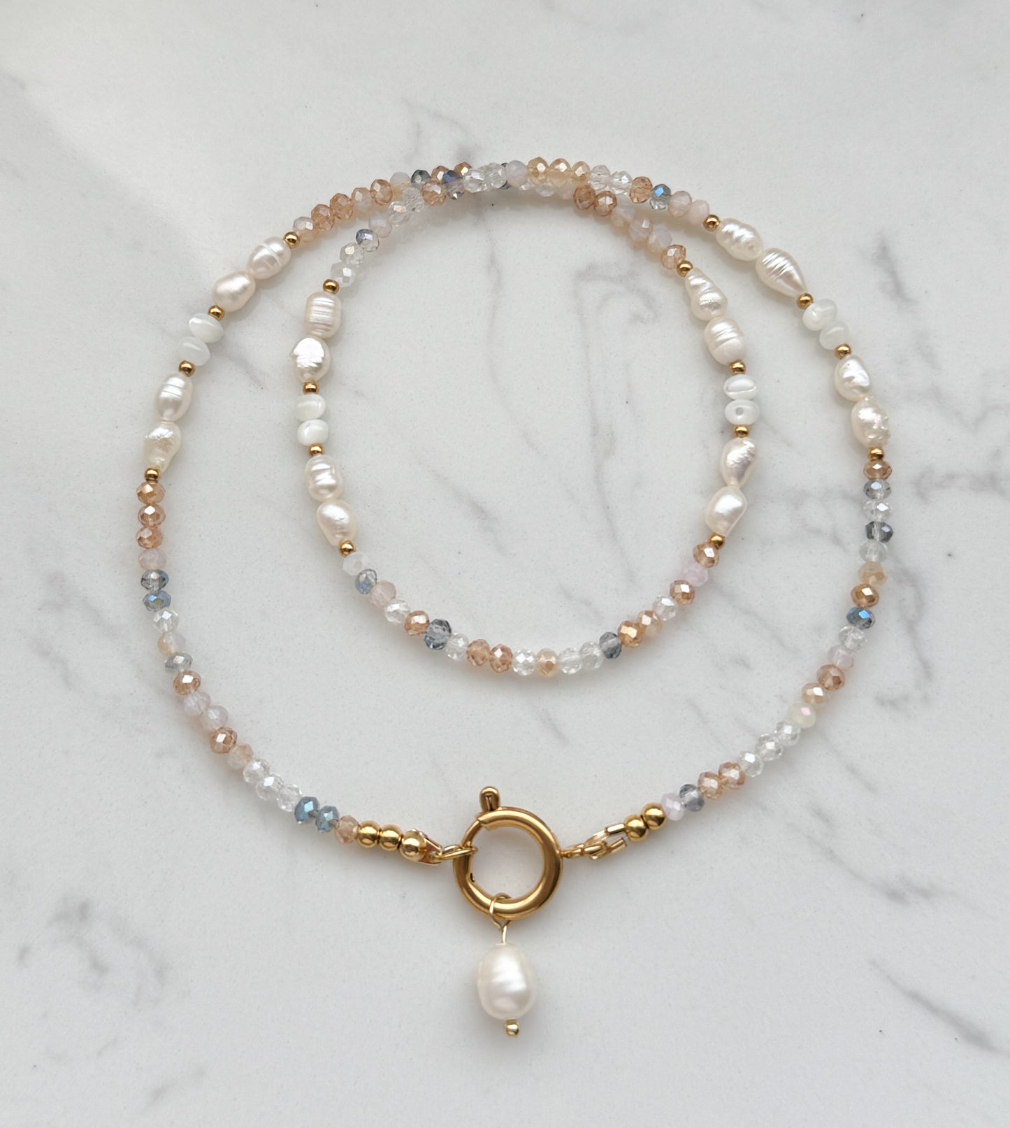 Crystal & Pearls Necklace