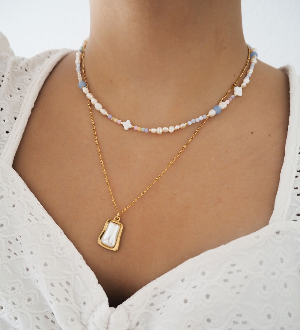 Shell Pearl Necklace