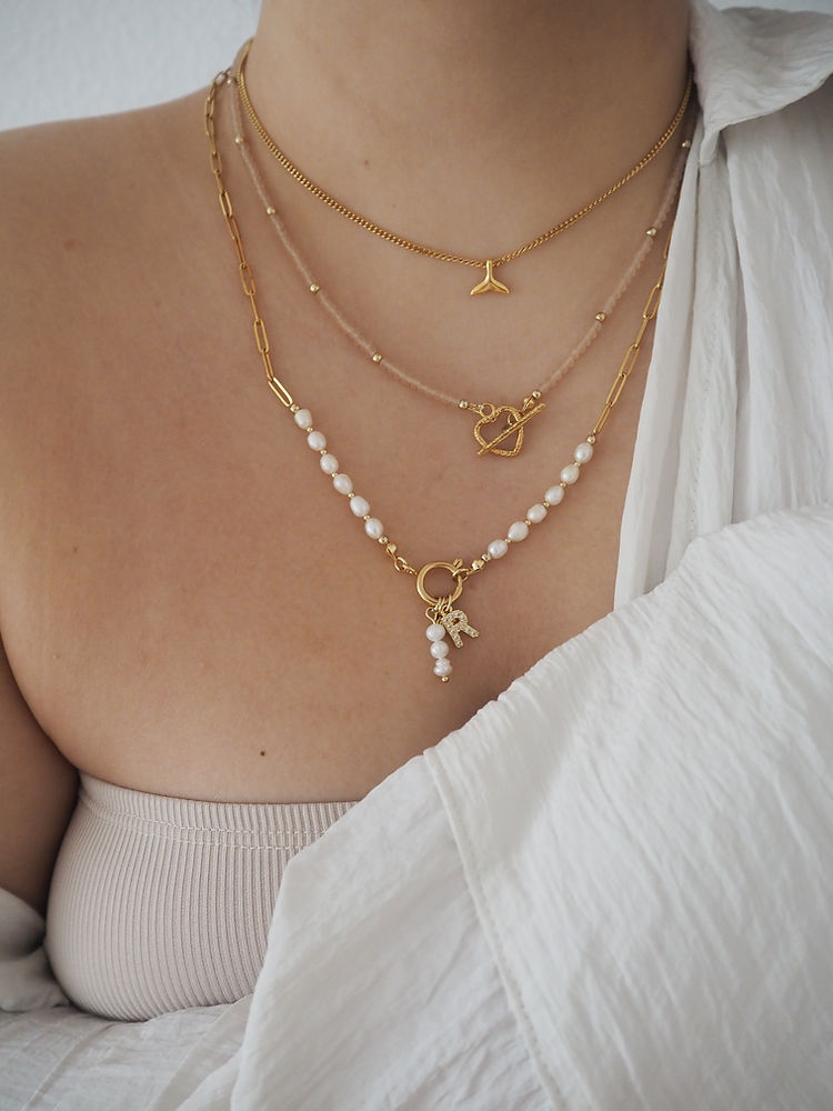 lilie and white jewellery Lilie Pearl Necklace